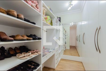 Casa à venda com 360m², 3 quartos e 3 vagas Casa à venda com 360m², 3 quartos e 3 vagasSuíte 3