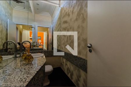 Casa à venda com 360m², 3 quartos e 3 vagas Casa à venda com 360m², 3 quartos e 3 vagasLavabo