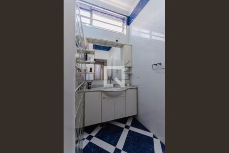 Casa à venda com 360m², 3 quartos e 3 vagas Casa à venda com 360m², 3 quartos e 3 vagasBanheiro da Suíte 2