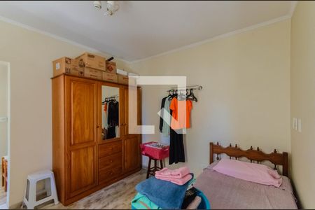 Casa à venda com 360m², 3 quartos e 3 vagas Casa à venda com 360m², 3 quartos e 3 vagasQuarto 2