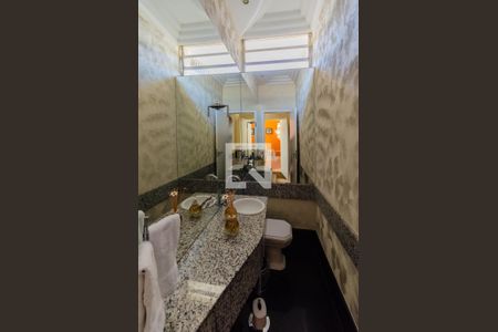 Casa à venda com 360m², 3 quartos e 3 vagas Casa à venda com 360m², 3 quartos e 3 vagasLavabo