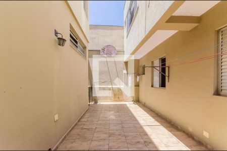 Casa à venda com 360m², 3 quartos e 3 vagas Casa à venda com 360m², 3 quartos e 3 vagasQuintal