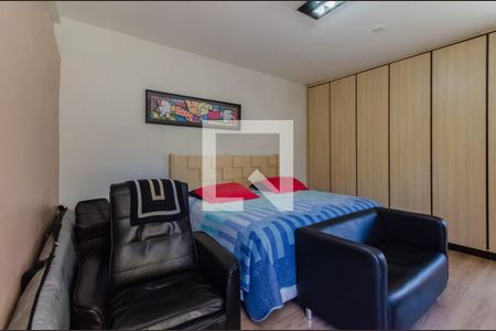 Casa à venda com 360m², 3 quartos e 3 vagas Casa à venda com 360m², 3 quartos e 3 vagasSuíte 4