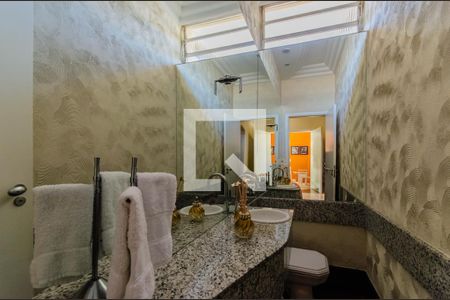 Casa à venda com 360m², 3 quartos e 3 vagas Casa à venda com 360m², 3 quartos e 3 vagasLavabo