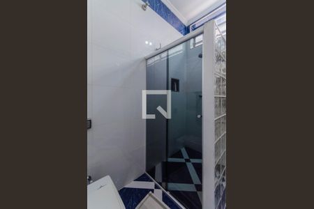 Casa à venda com 360m², 3 quartos e 3 vagas Casa à venda com 360m², 3 quartos e 3 vagasBanheiro da Suíte 2