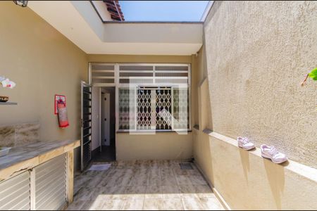 Casa à venda com 360m², 3 quartos e 3 vagas Casa à venda com 360m², 3 quartos e 3 vagasÁrea de Serviço