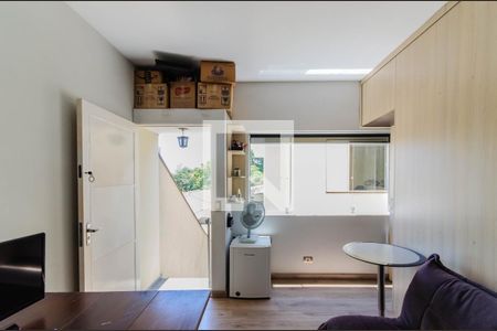 Casa à venda com 360m², 3 quartos e 3 vagas Casa à venda com 360m², 3 quartos e 3 vagasQuarto 1