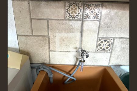 Casa à venda com 173m², 5 quartos e 2 vagas Casa à venda com 173m², 5 quartos e 2 vagasÁrea de Serviço