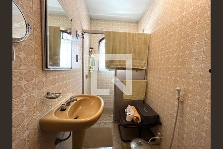 Casa à venda com 173m², 5 quartos e 2 vagas Casa à venda com 173m², 5 quartos e 2 vagasBanheiro da Suíte 1