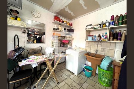 Casa à venda com 173m², 5 quartos e 2 vagas Casa à venda com 173m², 5 quartos e 2 vagasÁrea de Serviço