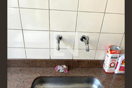 Casa à venda com 173m², 5 quartos e 2 vagas Casa à venda com 173m², 5 quartos e 2 vagasCozinha