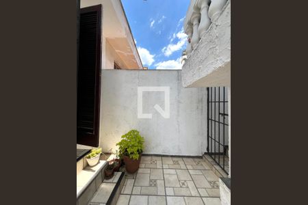 Casa à venda com 173m², 5 quartos e 2 vagas Casa à venda com 173m², 5 quartos e 2 vagasVaranda da Suíte 1