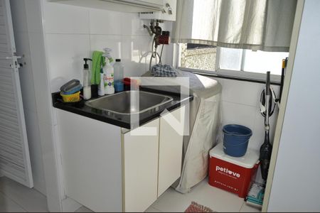 Apartamento à venda com 295m², 3 quartos e 1 vagaÁrea de serviço