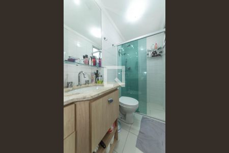 Apartamento à venda com 70m², 3 quartos e 2 vagas Apartamento à venda com 70m², 3 quartos e 2 vagasBanheiro da Suíte