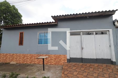 Casa à venda com 370m², 3 quartos e 1 vagaFachada