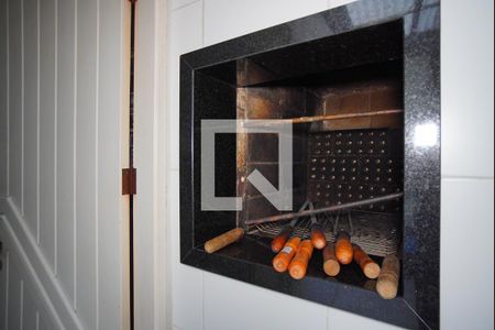 Casa à venda com 165m², 3 quartos e 3 vagasÁrea - Churrasqueira