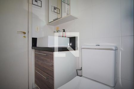 Casa à venda com 165m², 3 quartos e 3 vagasSegundo Andar - Banheiro Corredor
