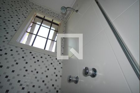 Casa à venda com 165m², 3 quartos e 3 vagasSegundo Andar - Banheiro Corredor