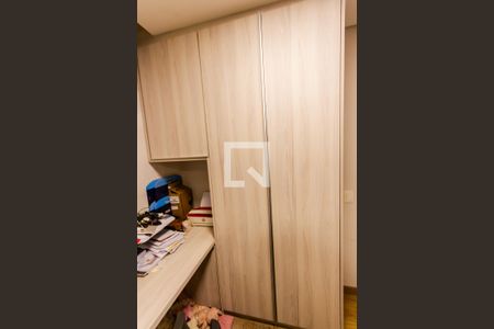 Apartamento à venda com 115m², 4 quartos e 2 vagas Apartamento à venda com 115m², 4 quartos e 2 vagasEscritório