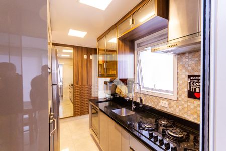 Apartamento à venda com 115m², 4 quartos e 2 vagas Apartamento à venda com 115m², 4 quartos e 2 vagasCozinha