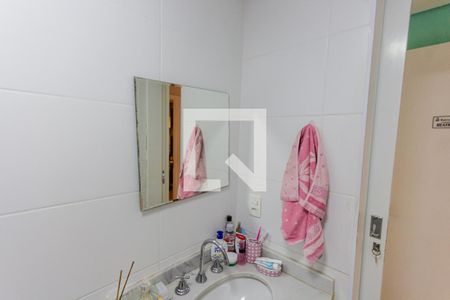 Apartamento à venda com 115m², 4 quartos e 2 vagas Apartamento à venda com 115m², 4 quartos e 2 vagasBanheiro da Suíte 1