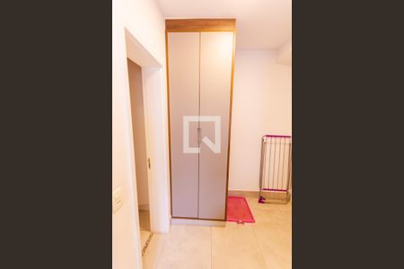 Apartamento à venda com 115m², 4 quartos e 2 vagas Apartamento à venda com 115m², 4 quartos e 2 vagasÁrea de Serviço