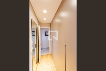 Apartamento à venda com 115m², 4 quartos e 2 vagas Apartamento à venda com 115m², 4 quartos e 2 vagasCloset