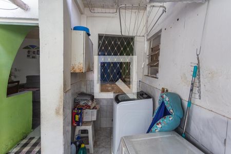 Casa à venda com 360m², 4 quartos e 5 vagas Casa à venda com 360m², 4 quartos e 5 vagasÁrea de Serviço