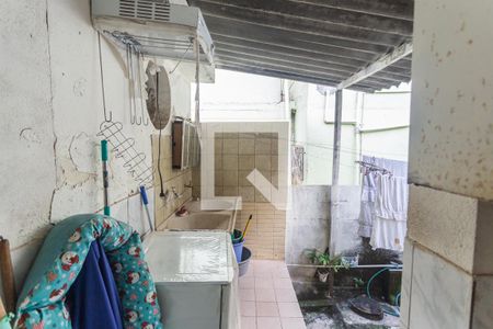 Casa à venda com 360m², 4 quartos e 5 vagas Casa à venda com 360m², 4 quartos e 5 vagasÁrea de Serviço