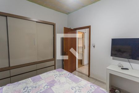 Casa à venda com 360m², 4 quartos e 5 vagas Casa à venda com 360m², 4 quartos e 5 vagasQuarto 4 na Casa 2