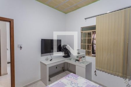 Casa à venda com 360m², 4 quartos e 5 vagas Casa à venda com 360m², 4 quartos e 5 vagasQuarto 4 na Casa 2
