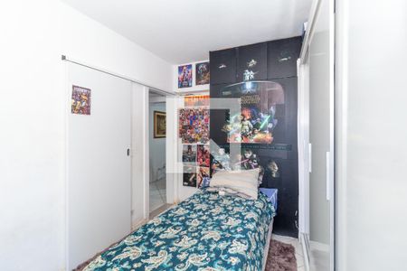 Apartamento à venda com 74m², 2 quartos e 1 vagaQuarto 2