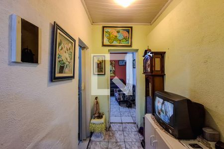 Casa à venda com 150m², 5 quartos e 2 vagas Casa à venda com 150m², 5 quartos e 2 vagascorredor