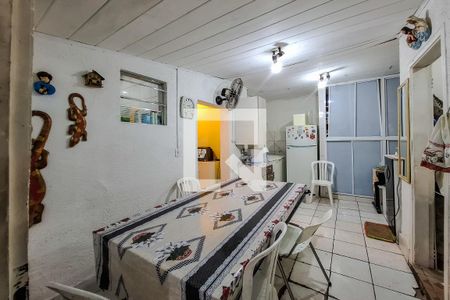 Casa à venda com 150m², 5 quartos e 2 vagas Casa à venda com 150m², 5 quartos e 2 vagascozinha copa