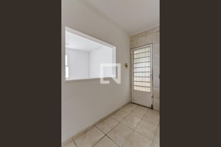 Casa à venda com 68m², 2 quartos e 2 vagas Casa à venda com 68m², 2 quartos e 2 vagasCozinha