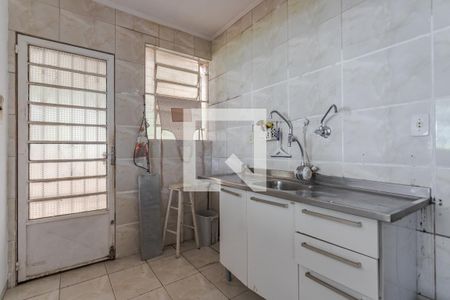 Casa à venda com 68m², 2 quartos e 2 vagas Casa à venda com 68m², 2 quartos e 2 vagasCozinha