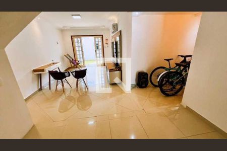 Casa de condomínio à venda com 127m², 3 quartos e 1 vaga