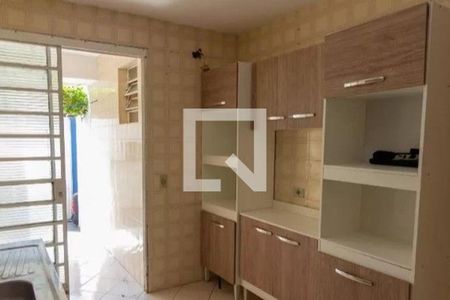 Casa à venda com 100m², 3 quartos e 2 vagas