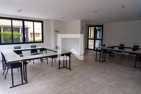 Apartamento à venda com 40m², 1 quarto e 1 vaga Apartamento à venda com 40m², 1 quarto e 1 vagaSala de Reunião