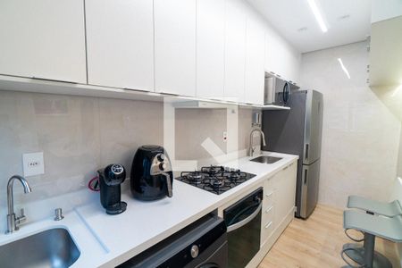 Apartamento à venda com 40m², 1 quarto e 1 vaga Apartamento à venda com 40m², 1 quarto e 1 vagaCozinha e Área de Serviço