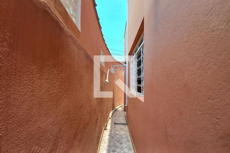 Casa de condomínio à venda com 130m², 3 quartos e 2 vagas Casa de condomínio à venda com 130m², 3 quartos e 2 vagasCorredor