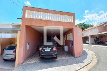 Casa de condomínio à venda com 130m², 3 quartos e 2 vagas Casa de condomínio à venda com 130m², 3 quartos e 2 vagasFachada do Prédio