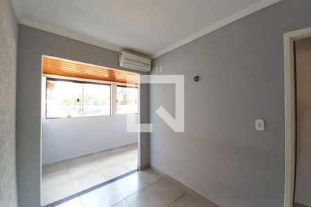 Casa de condomínio à venda com 130m², 3 quartos e 2 vagas Casa de condomínio à venda com 130m², 3 quartos e 2 vagasQuarto 3