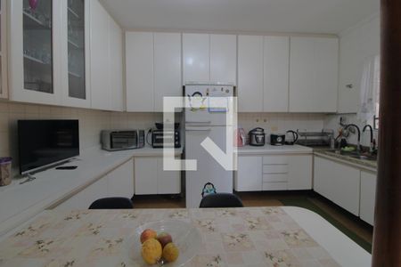 Casa à venda com 334m², 3 quartos e 4 vagasCozinha