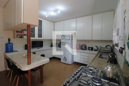 Casa à venda com 334m², 3 quartos e 4 vagasCozinha