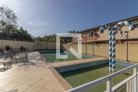 Casa de condomínio à venda com 85m², 3 quartos e 1 vagaÁrea comum