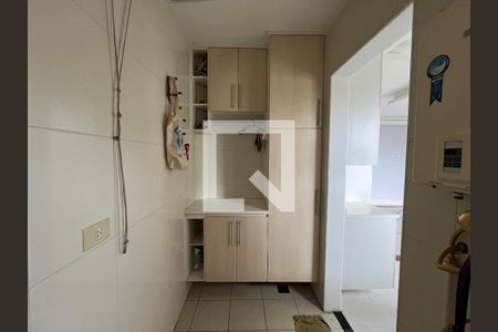 Apartamento à venda com 72m², 2 quartos e 2 vagasÁrea de Serviço