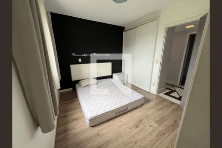 Apartamento à venda com 72m², 2 quartos e 2 vagasSuíte