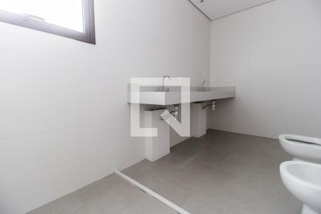 Apartamento à venda com 708m², 4 quartos e 7 vagas Apartamento à venda com 708m², 4 quartos e 7 vagasBanheiro da Suíte 1