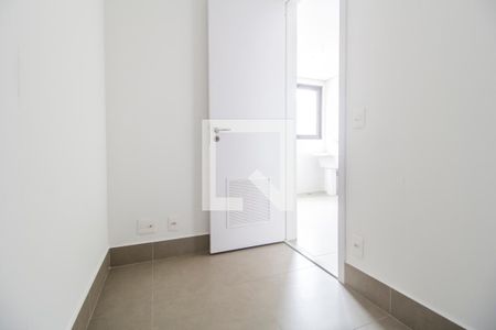 Apartamento à venda com 708m², 4 quartos e 7 vagas Apartamento à venda com 708m², 4 quartos e 7 vagasQuarto de Serviço